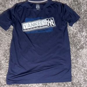 Yankees t-shirt